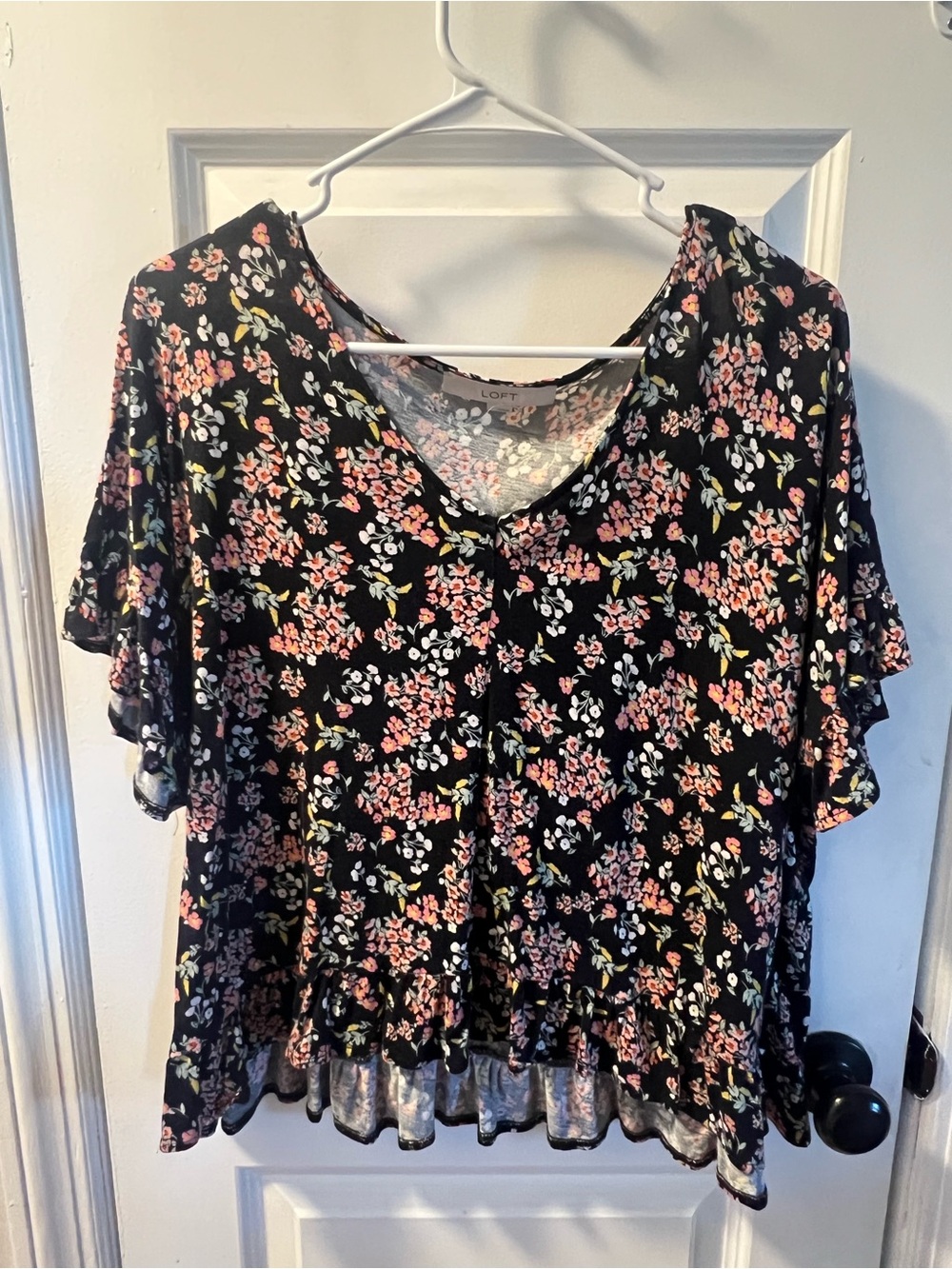 LOFT Black Floral V-Neck Flutter Sleeve Ruffle-Hem Top